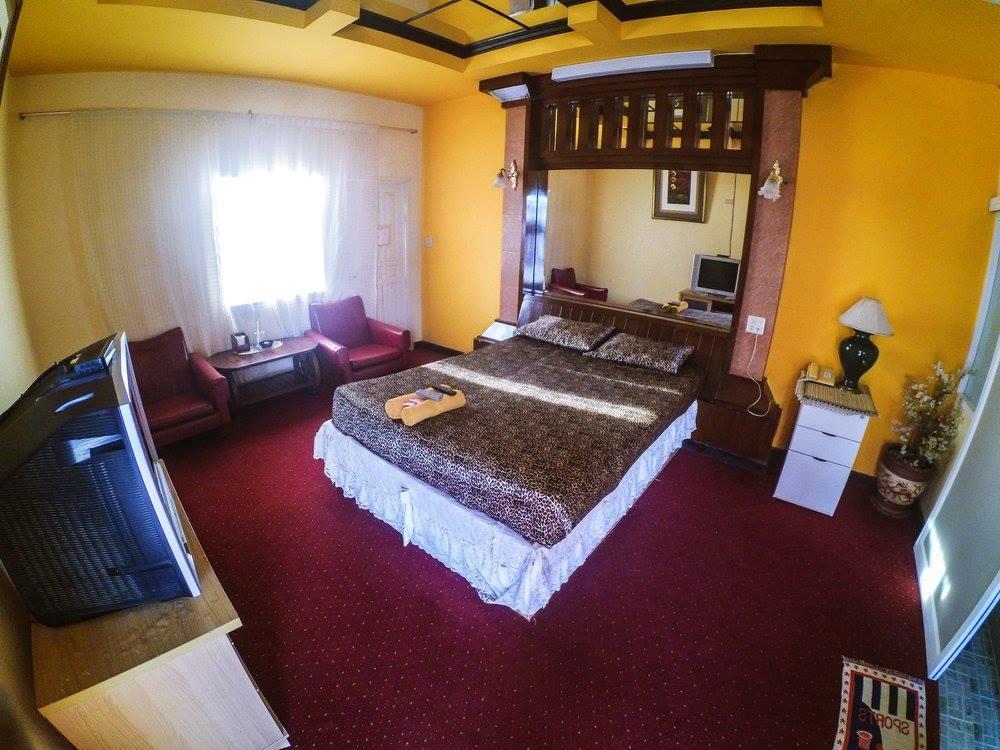 Diane Hotel Phetchaburi Extérieur photo
